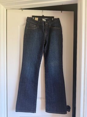 Women’s Levi jeans